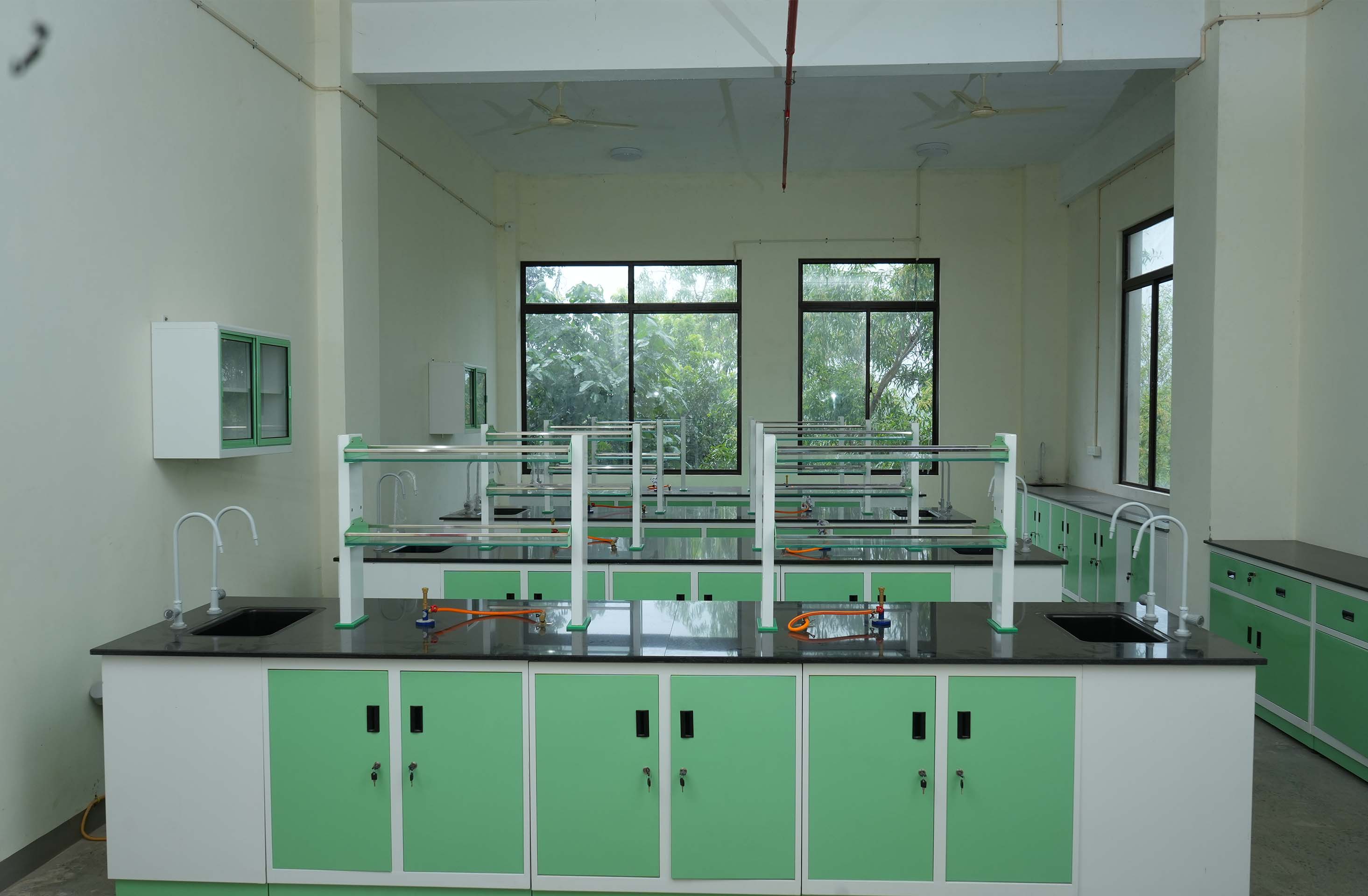 CHEMISTRY LAB